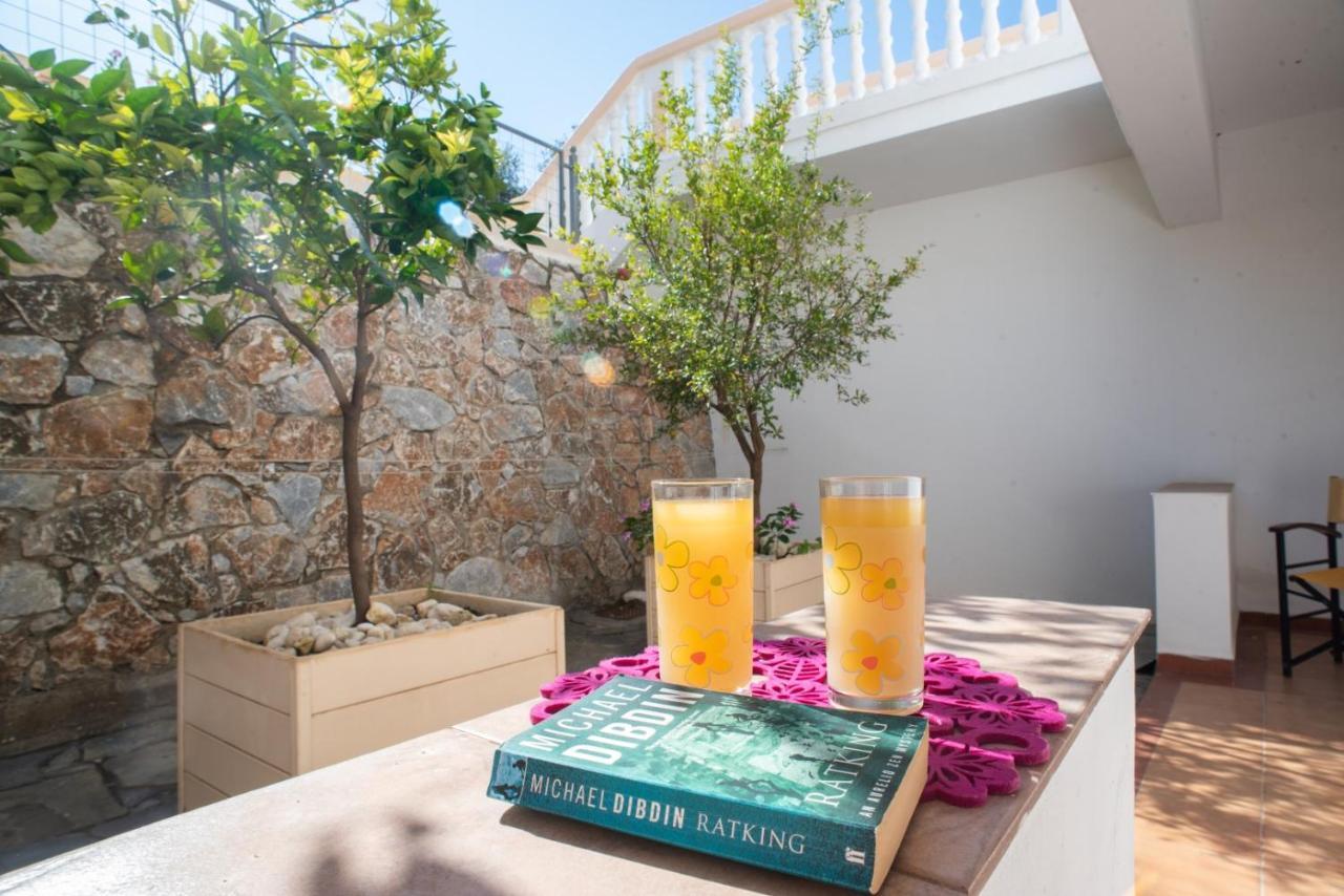 Villa Dina Apartments Almirida Eksteriør bilde