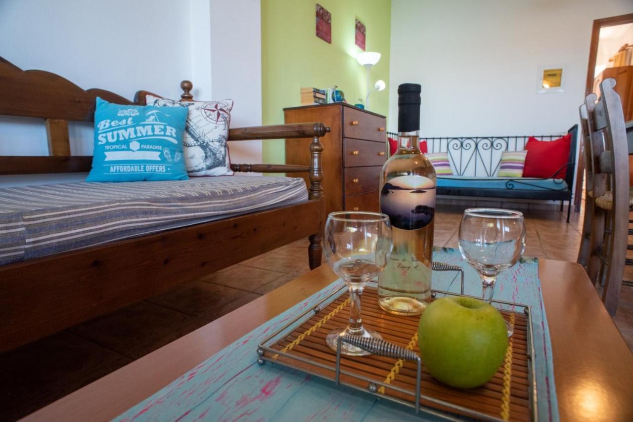 Villa Dina Apartments Almirida Eksteriør bilde